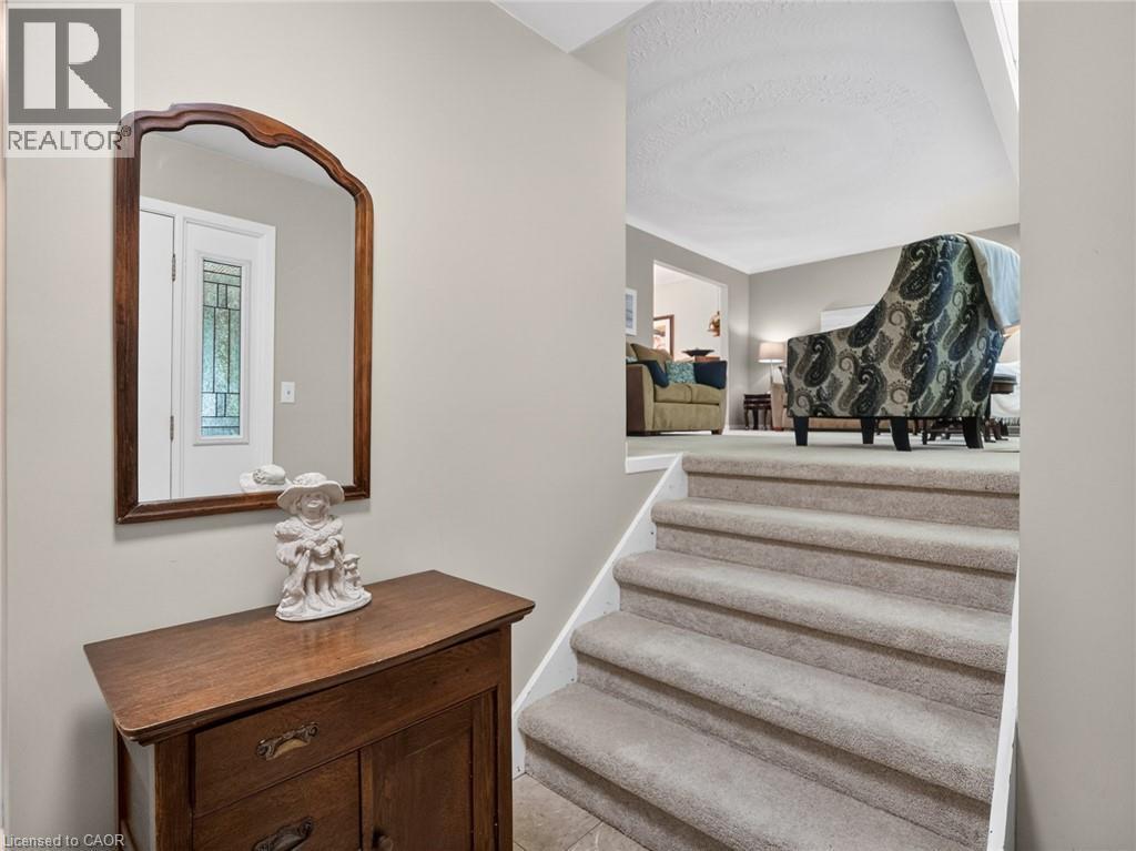 17 Montgomery Road, Welland, ON