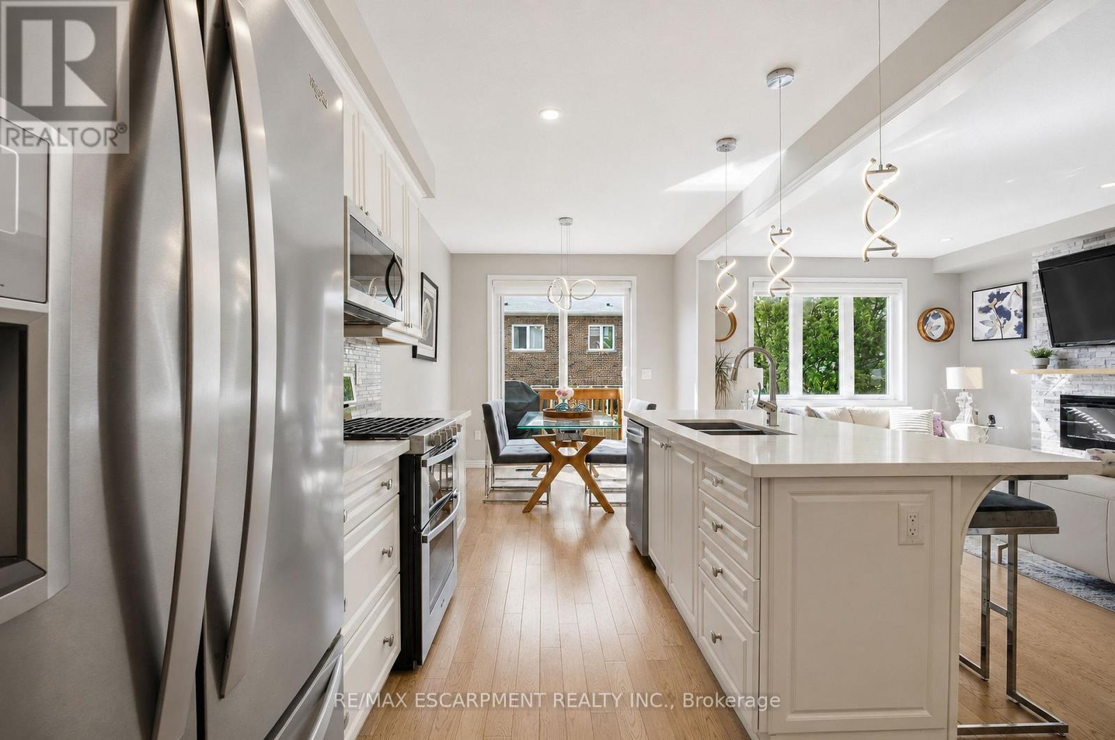 44 Stillwater Crescent, Hamilton, ON