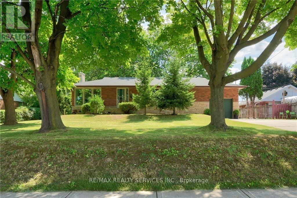 68 Rymal Road E, Hamilton, ON