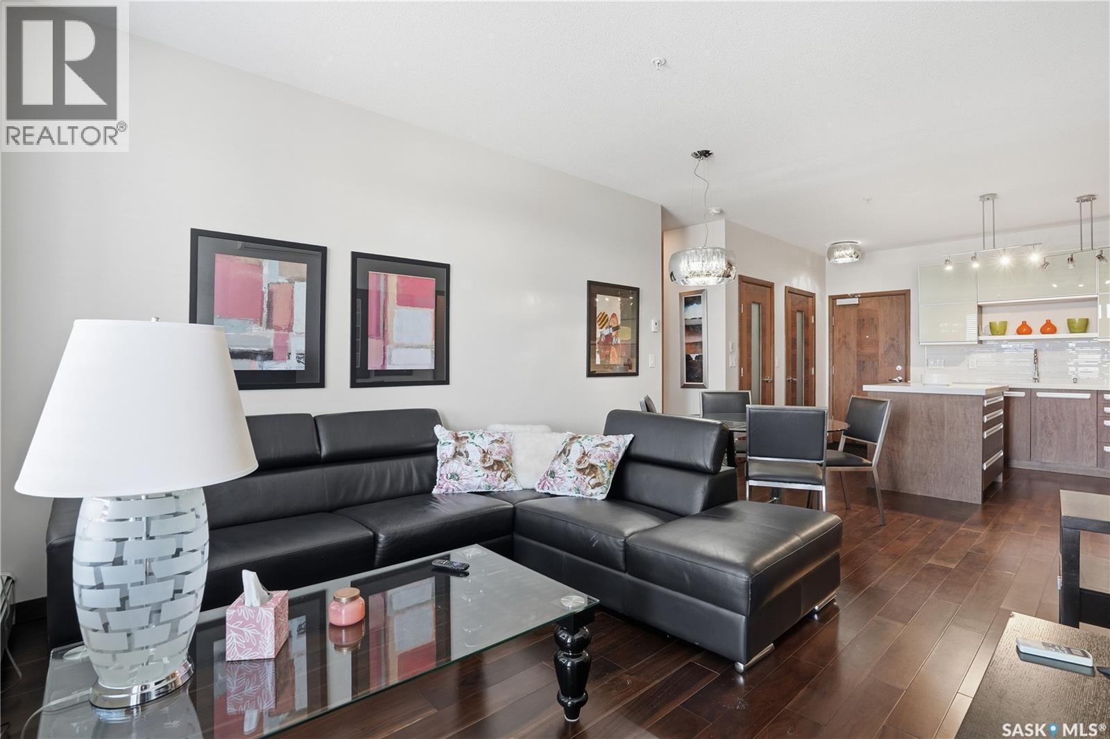 203 2101 Heseltine Road, Regina, SK