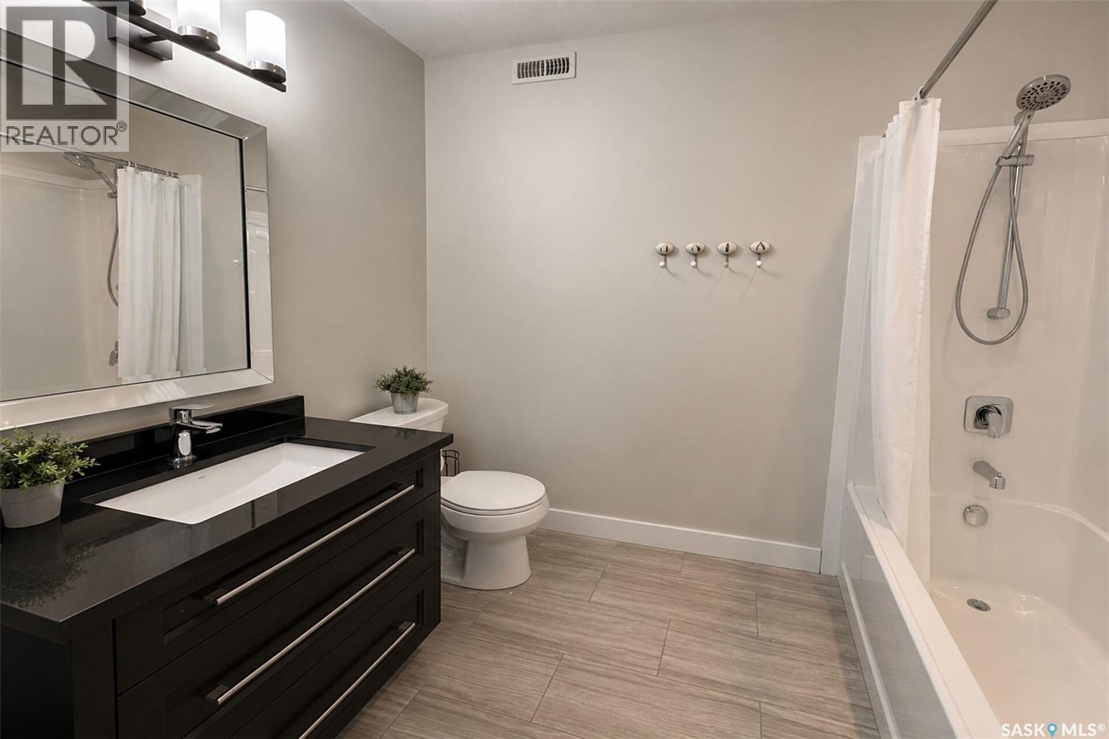 308 Brookview Drive, Regina, SK