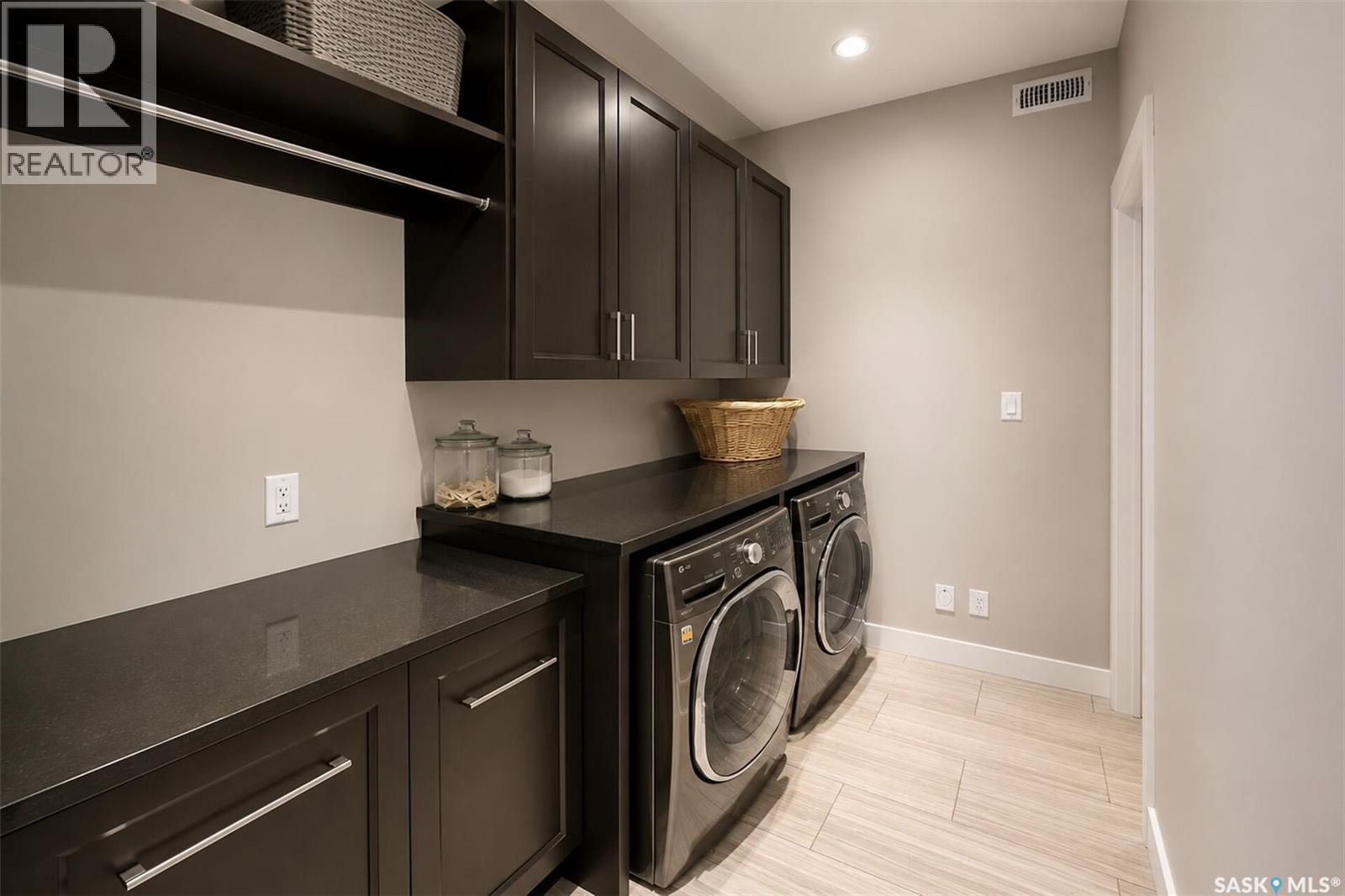 308 Brookview Drive, Regina, SK