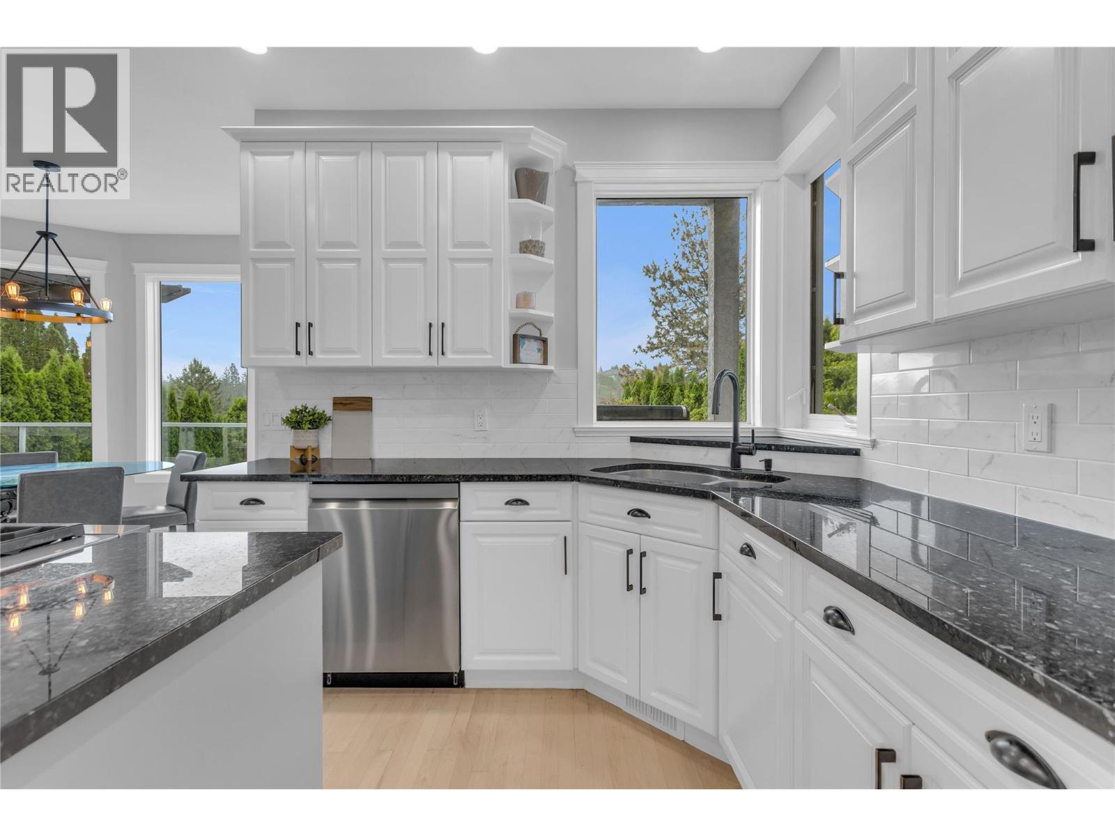 2177 Breckenridge Court, Kelowna, BC