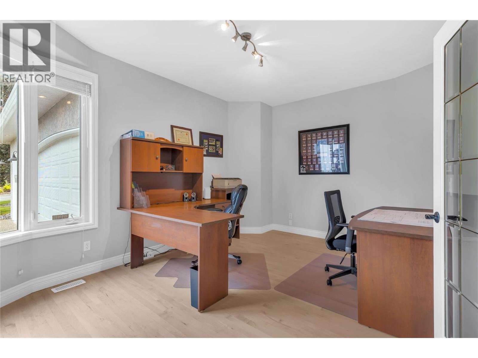 2177 Breckenridge Court, Kelowna, BC