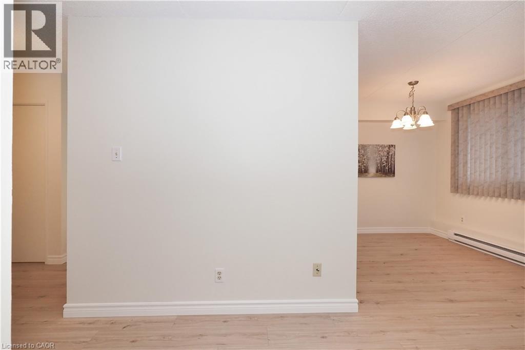 40 Tannery Street E Unit# 265, Cambridge, ON - Indoor Photo Showing Other Room