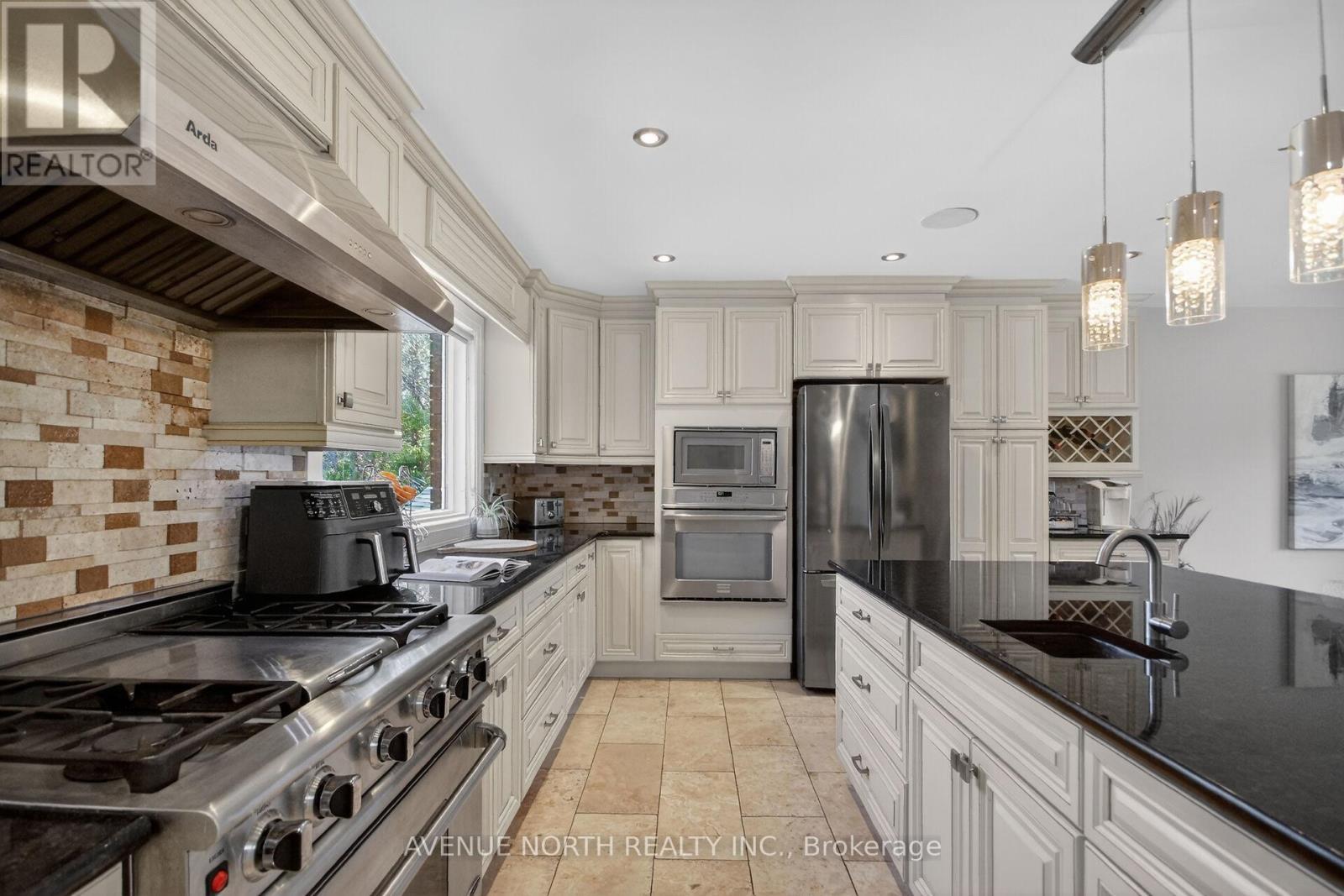 1317 Cornfield Crescent, Ottawa, ON