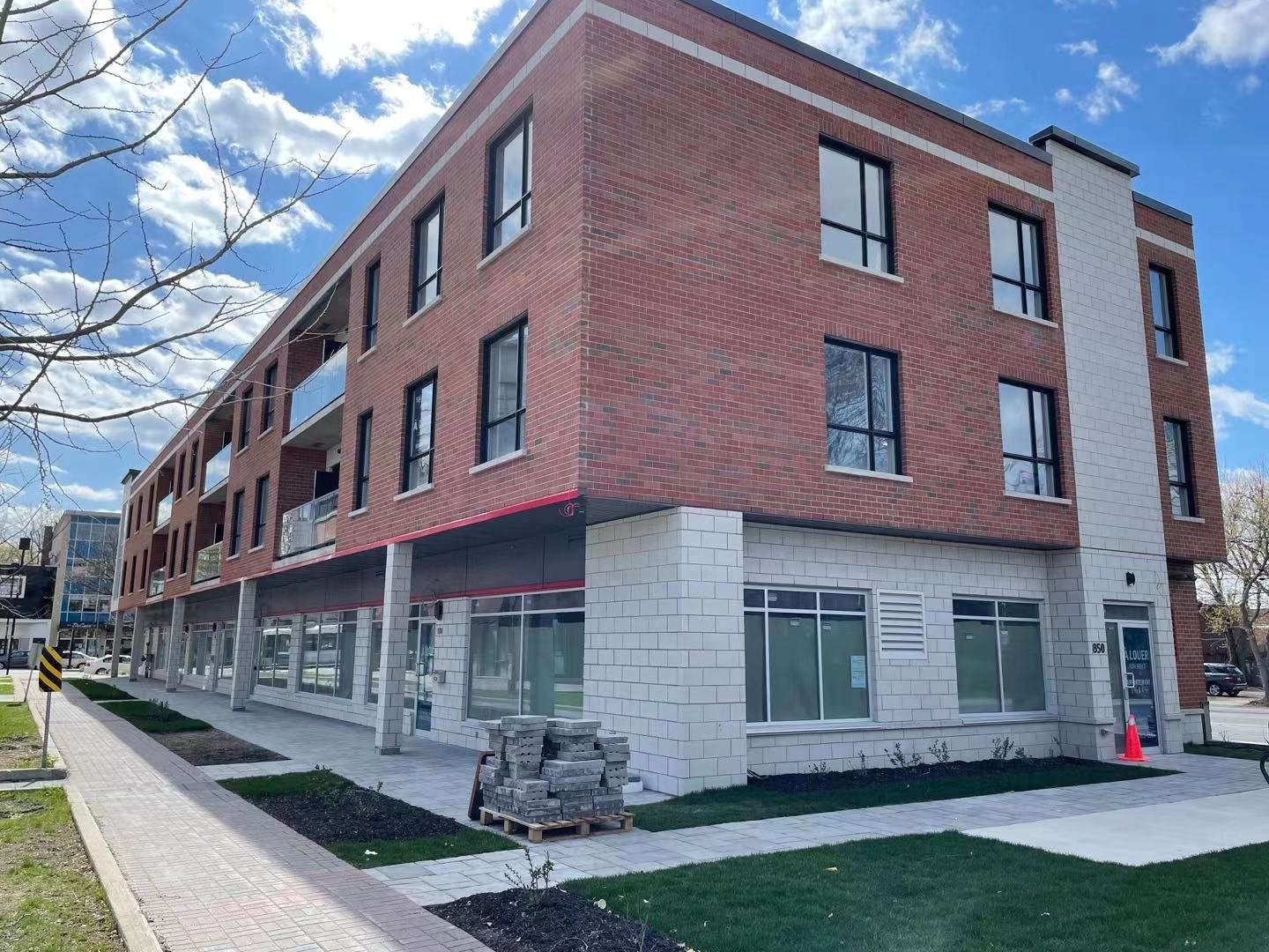 Exterior - 206-850 Rue Ouimet, Montréal (Saint-Laurent), QC