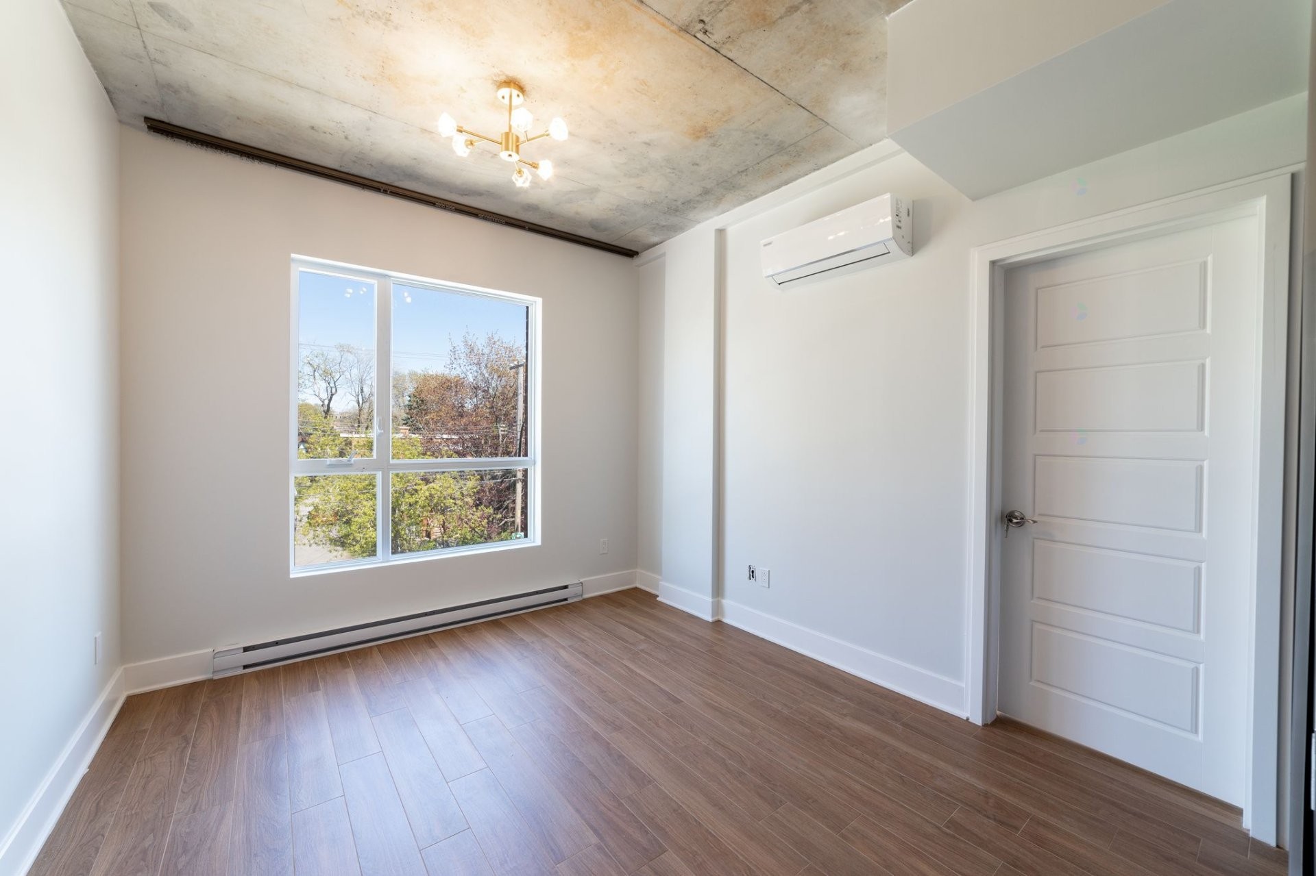 Bedroom - 206-850 Rue Ouimet, Montréal (Saint-Laurent), QC