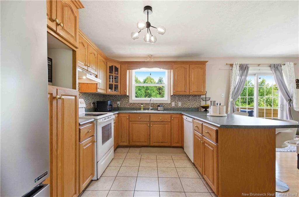 30 Leisure Ave, Fredericton, NB