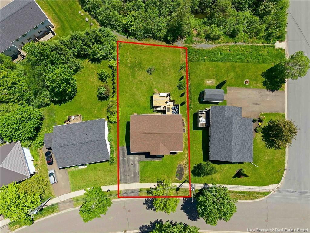 30 Leisure Ave, Fredericton, NB