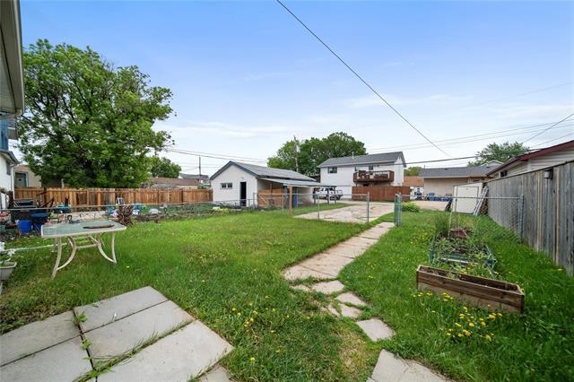 321 Berry St, Winnipeg, MB