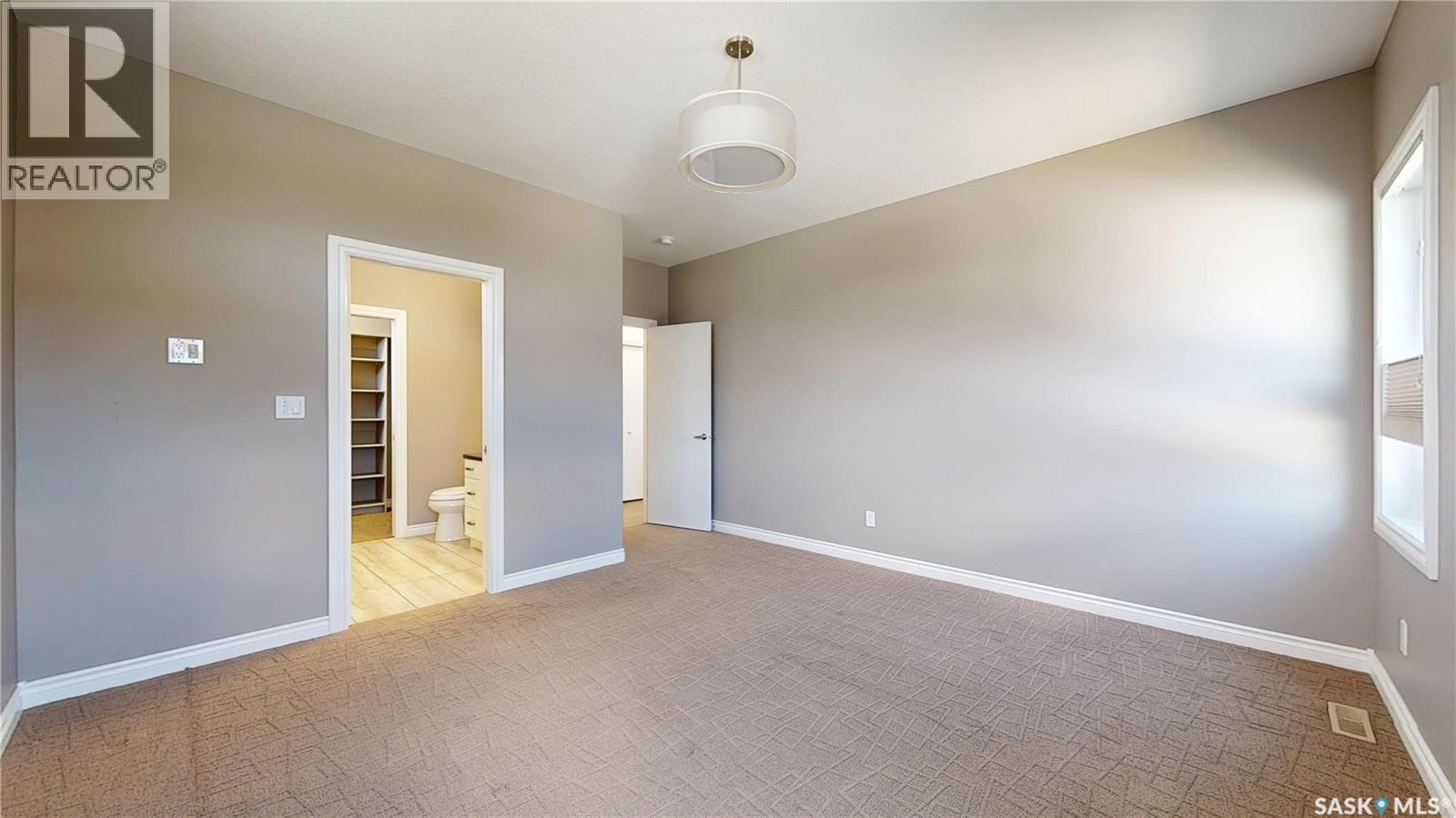 1633 Maple Rose Crescent N, Regina, SK