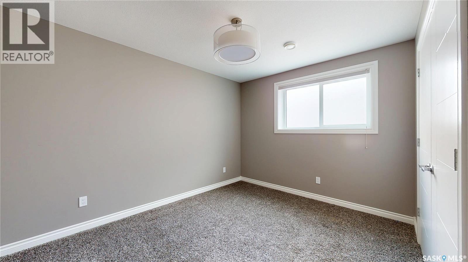 1633 Maple Rose Crescent N, Regina, SK