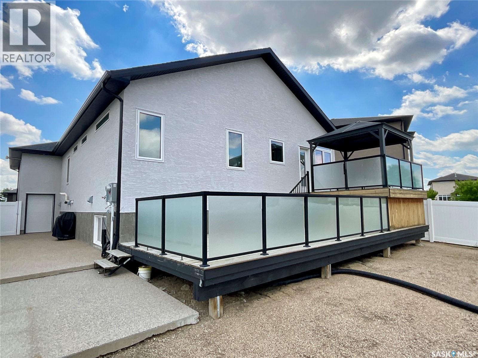 1633 Maple Rose Crescent N, Regina, SK