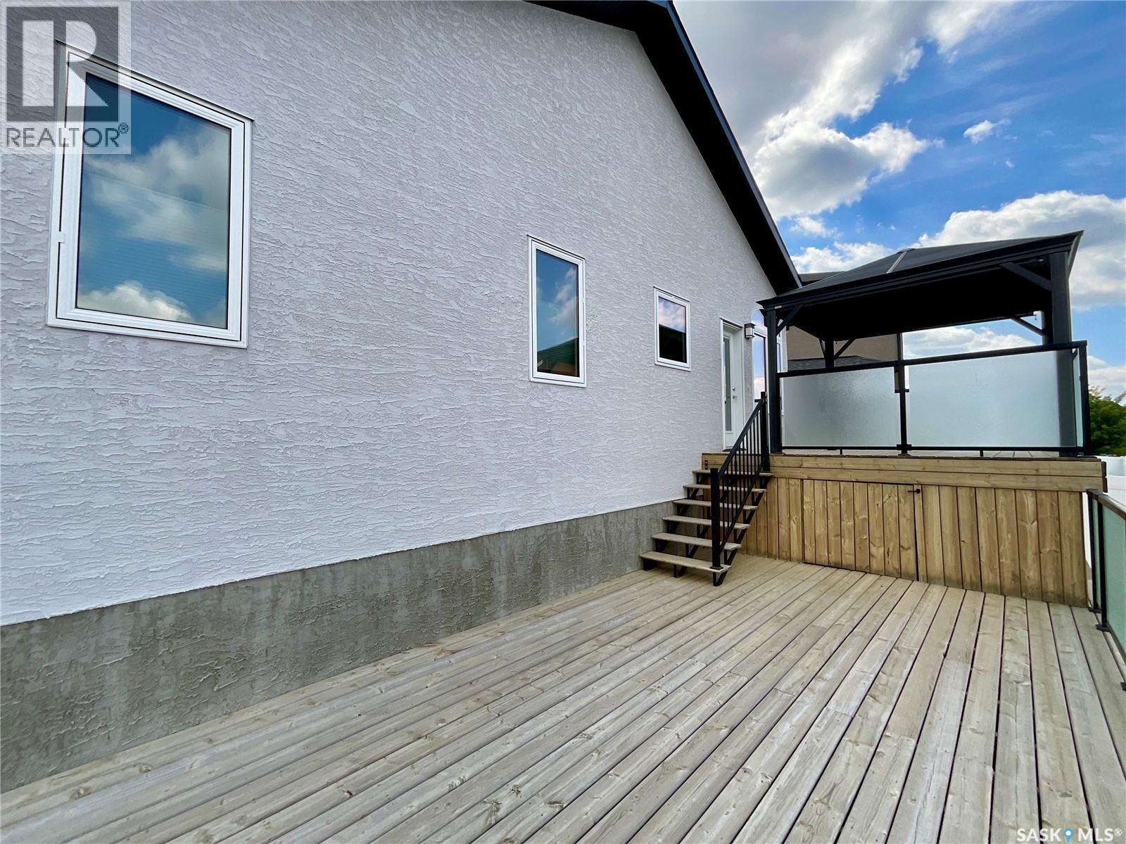 1633 Maple Rose Crescent N, Regina, SK