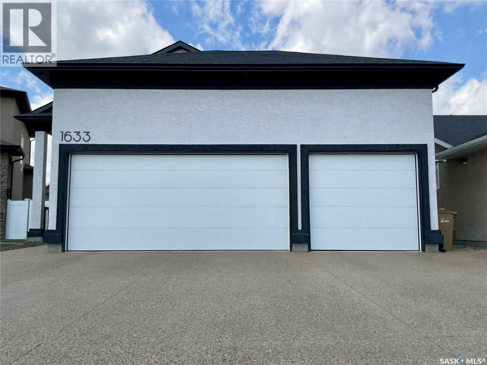 1633 Maple Rose Crescent N, Regina, SK