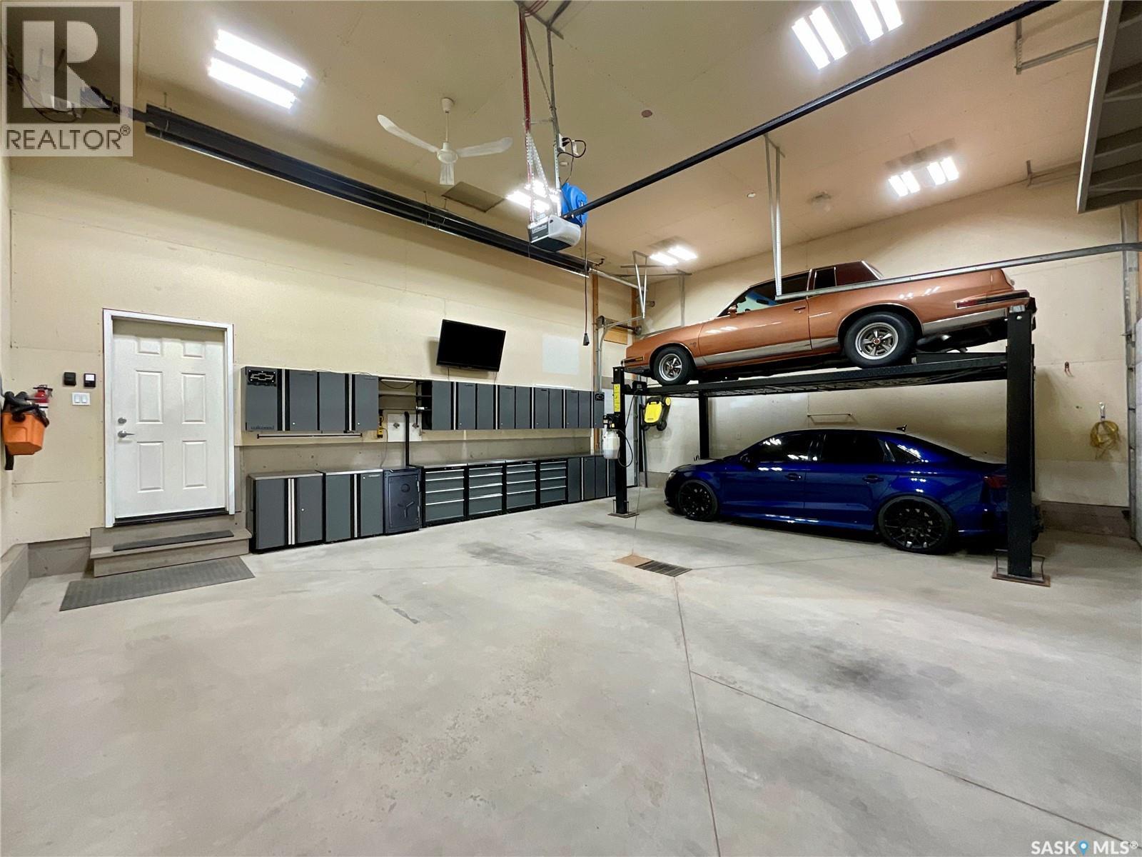 1633 Maple Rose Crescent N, Regina, SK