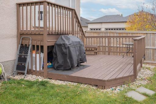112 Southside Dr, Winnipeg, MB