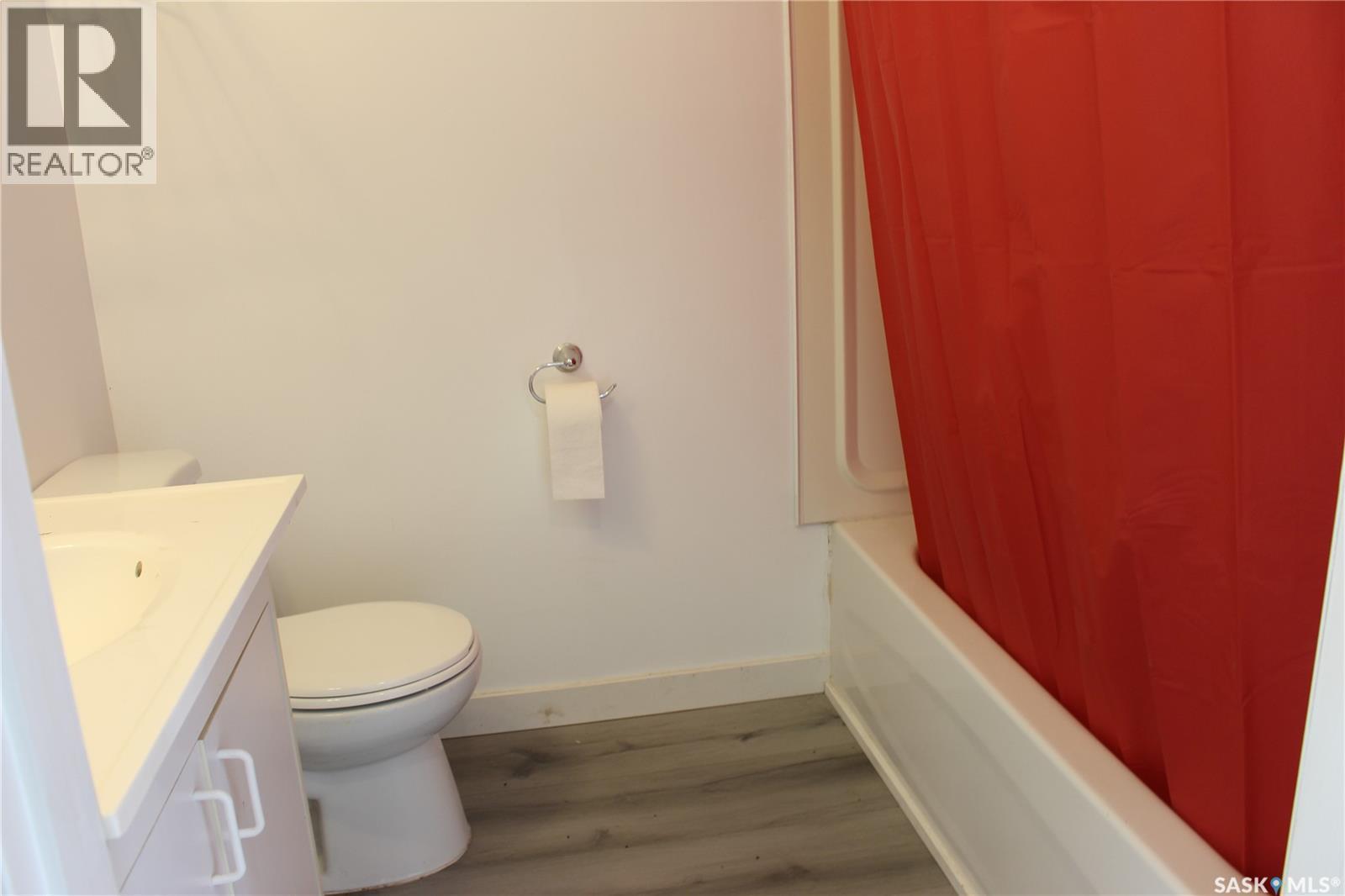 810 8Th Street, Chaplin, SK