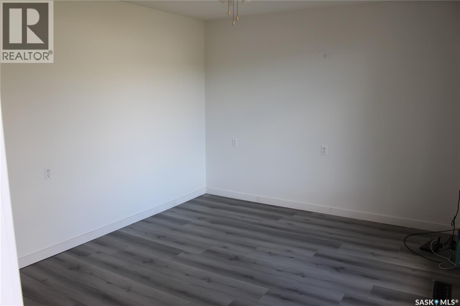 810 8Th Street, Chaplin, SK
