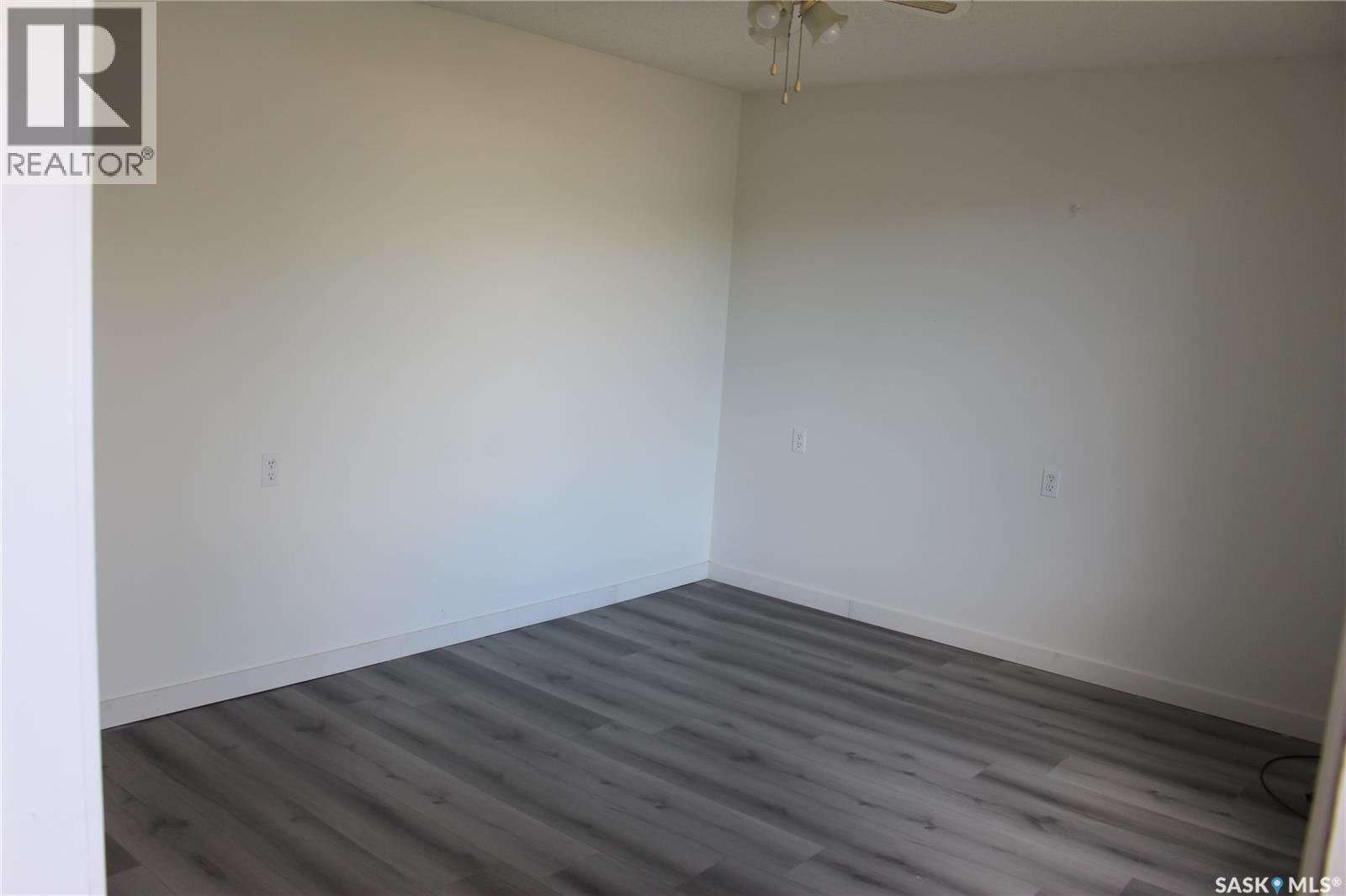 810 8Th Street, Chaplin, SK