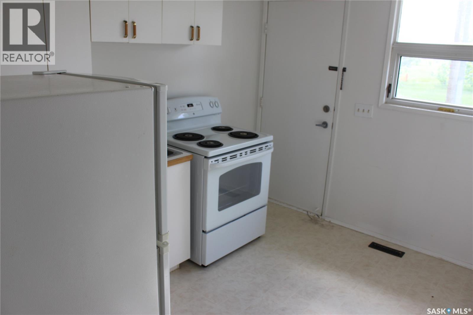 810 8Th Street, Chaplin, SK