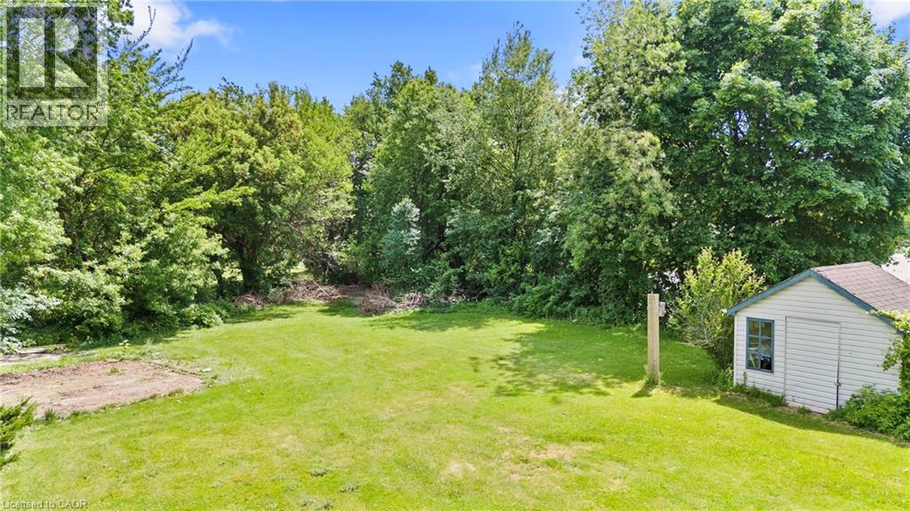 404 Hamilton Drive, Ancaster, ON - Outdoor