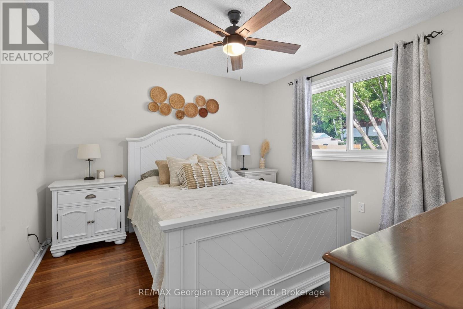 1060 Harbourview Drive, Midland, ON