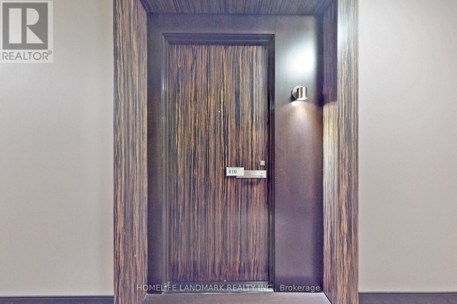 810 - 325 South Park Road, Markham, ON