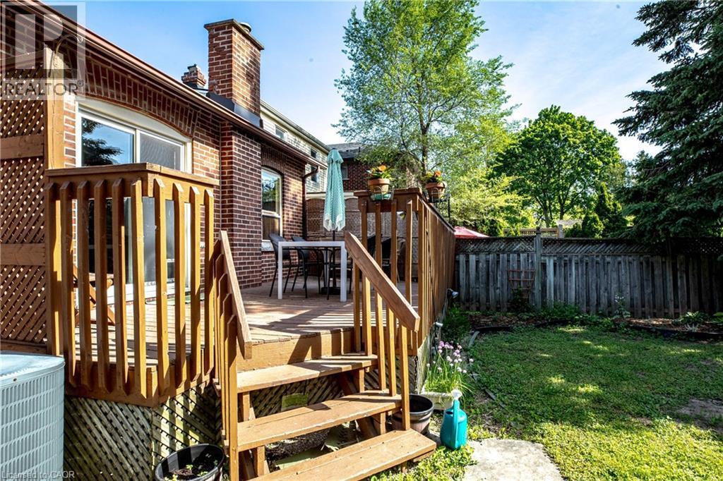 48 Longwood Road N, Hamilton, ON