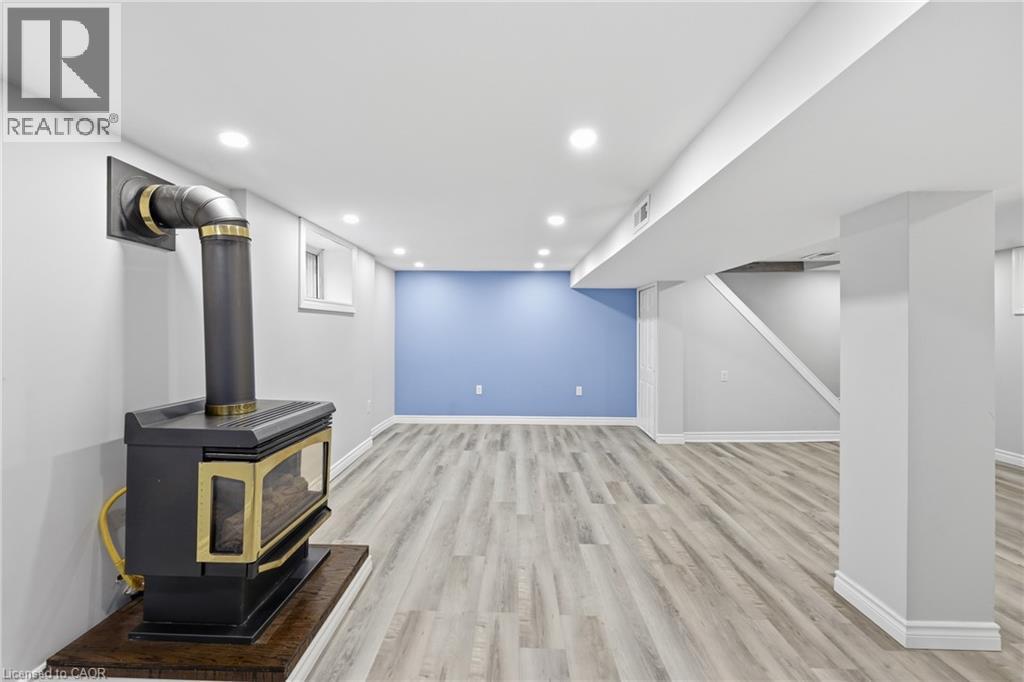 97 Tragina Avenue S, Hamilton, ON