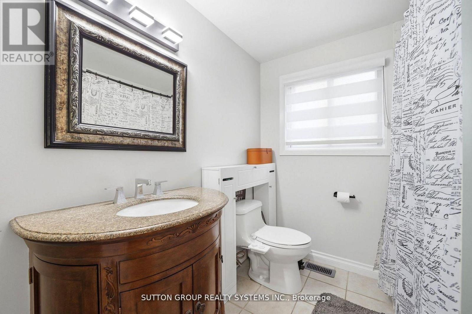1535 Thetford Court, Mississauga, ON