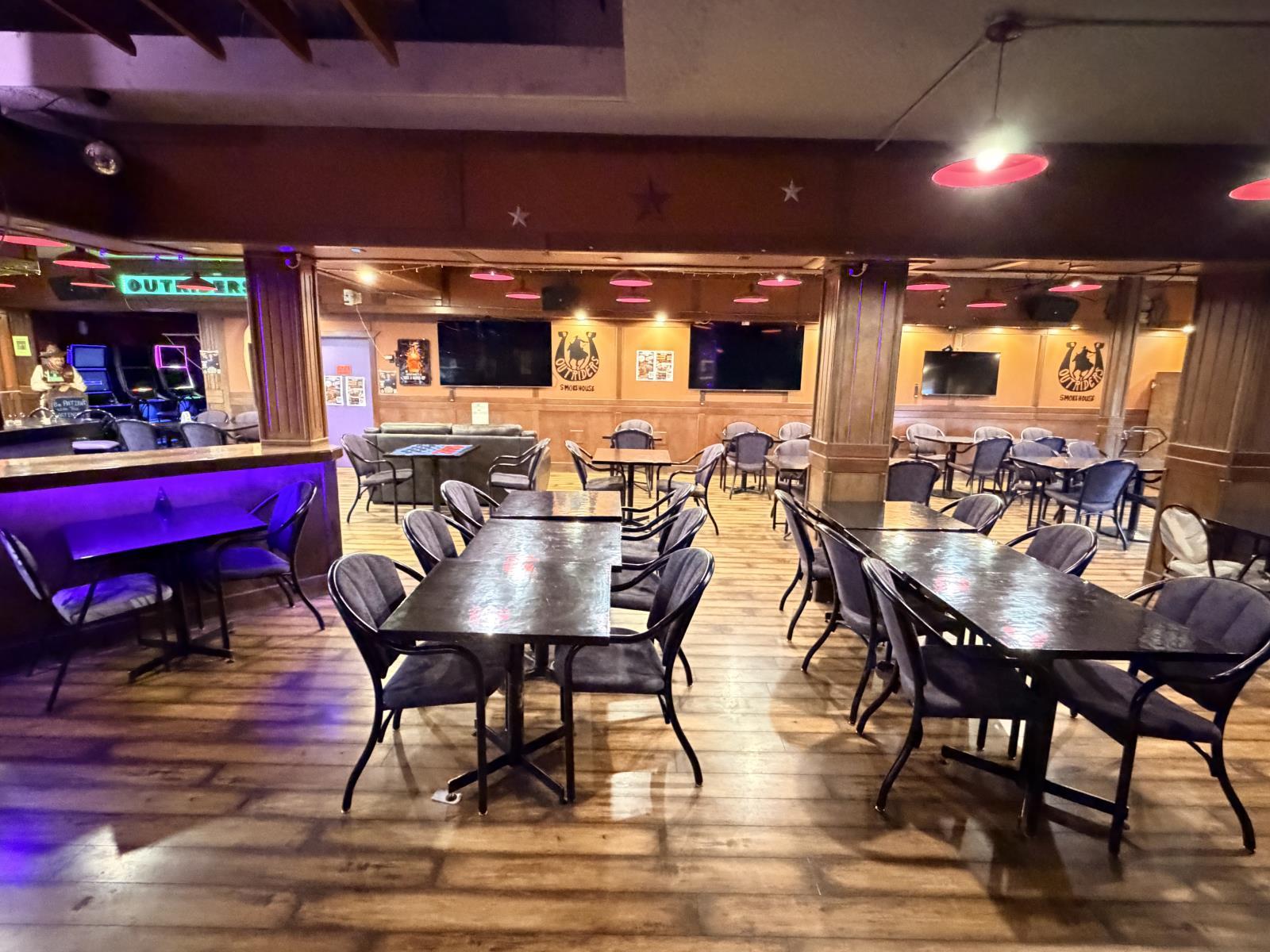 9904-9906 105 Street, Westlock, AB