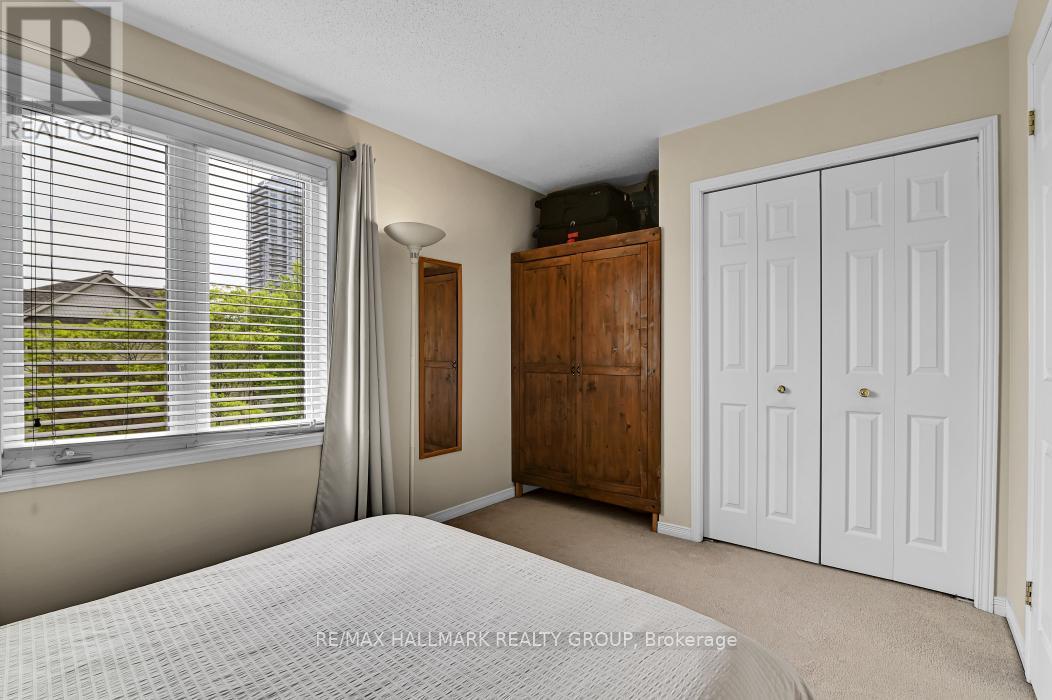 Tons of storage. - 39 Strathaven Private, Ottawa, ON