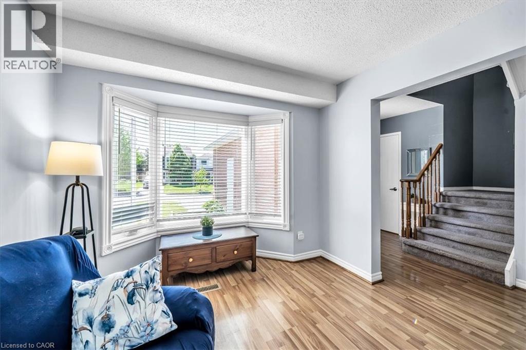 732 Bennett Crescent, Oshawa, ON