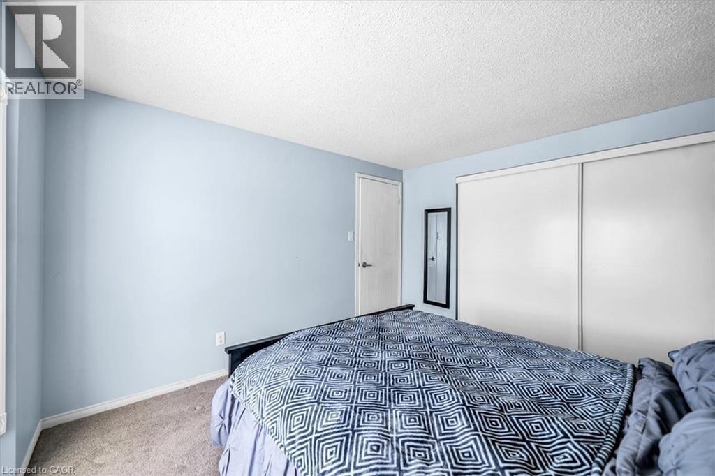 732 Bennett Crescent, Oshawa, ON