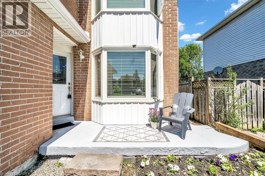 732 Bennett Crescent, Oshawa, ON