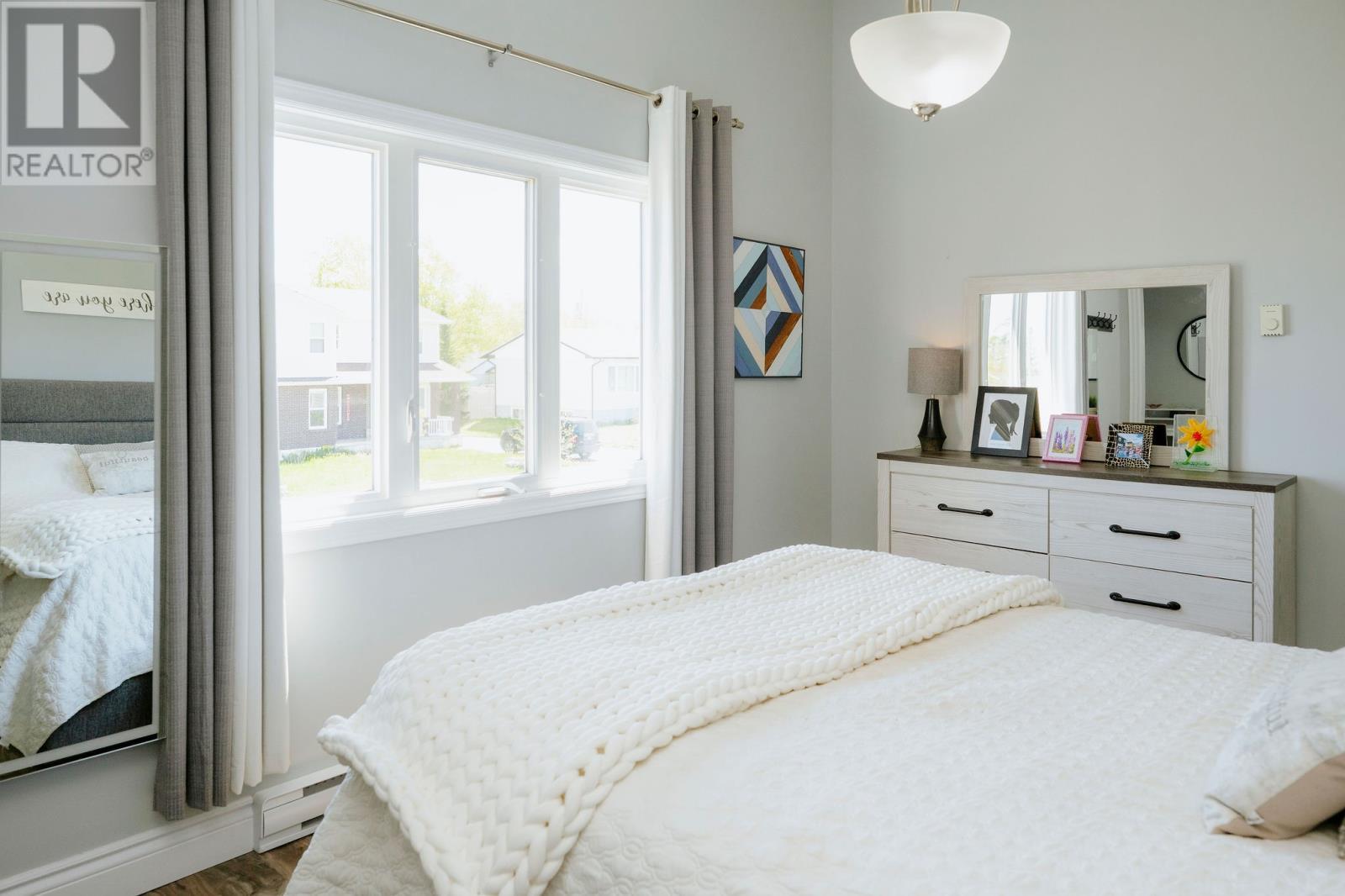 7 Wright Crescent, Gander, NL