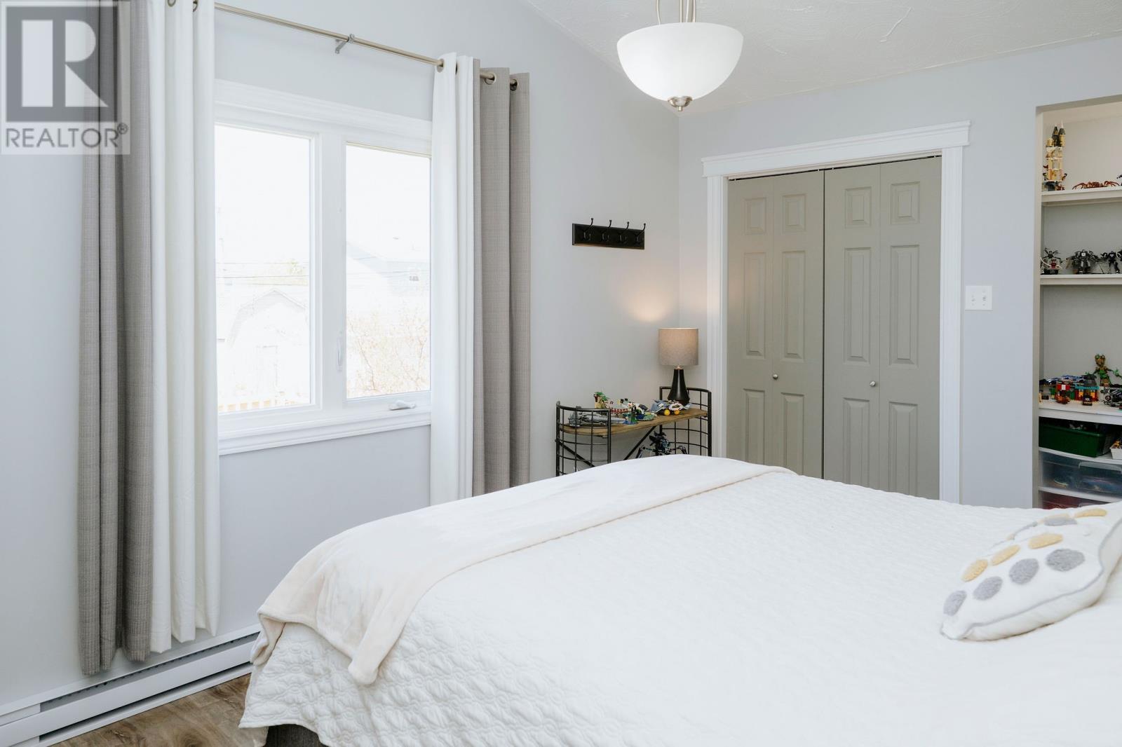 7 Wright Crescent, Gander, NL