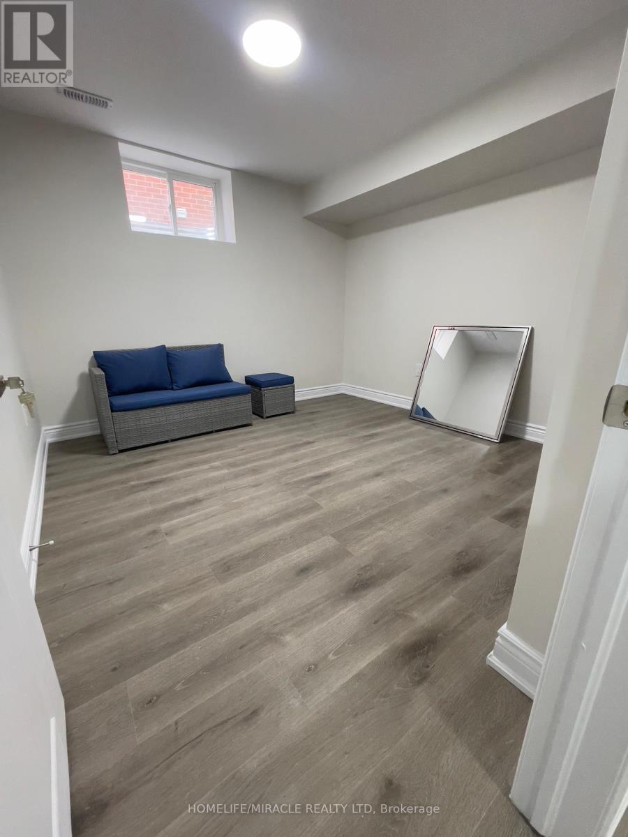 5522 Fleur-De-Lis Court, Mississauga, ON