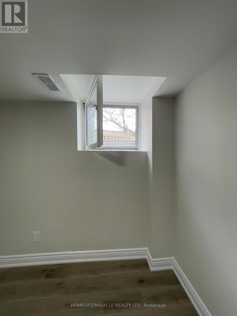 5522 Fleur-De-Lis Court, Mississauga, ON