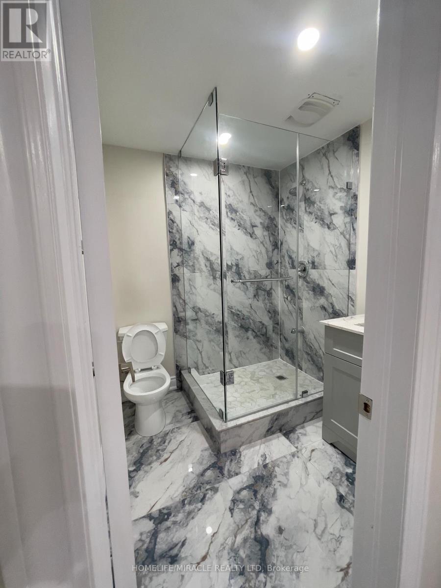 5522 Fleur-De-Lis Court, Mississauga, ON
