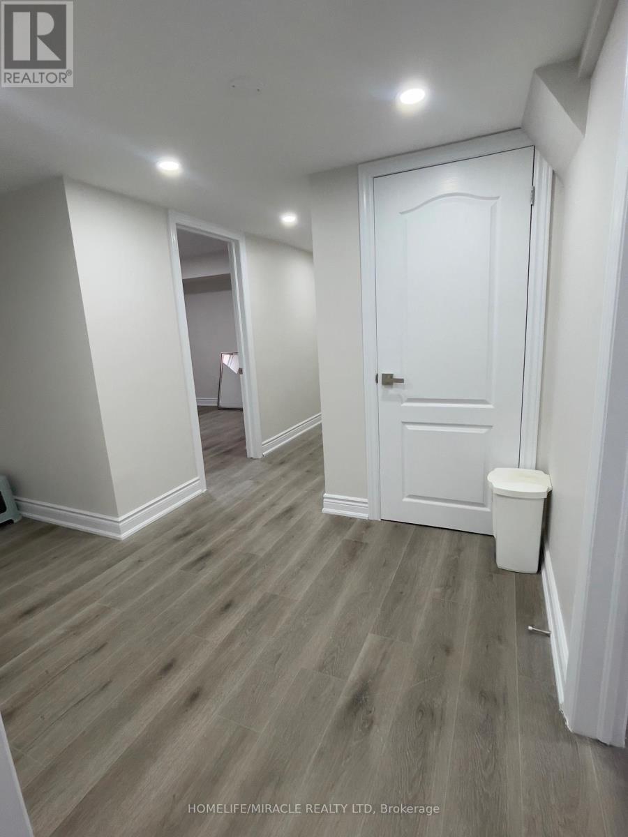5522 Fleur-De-Lis Court, Mississauga, ON