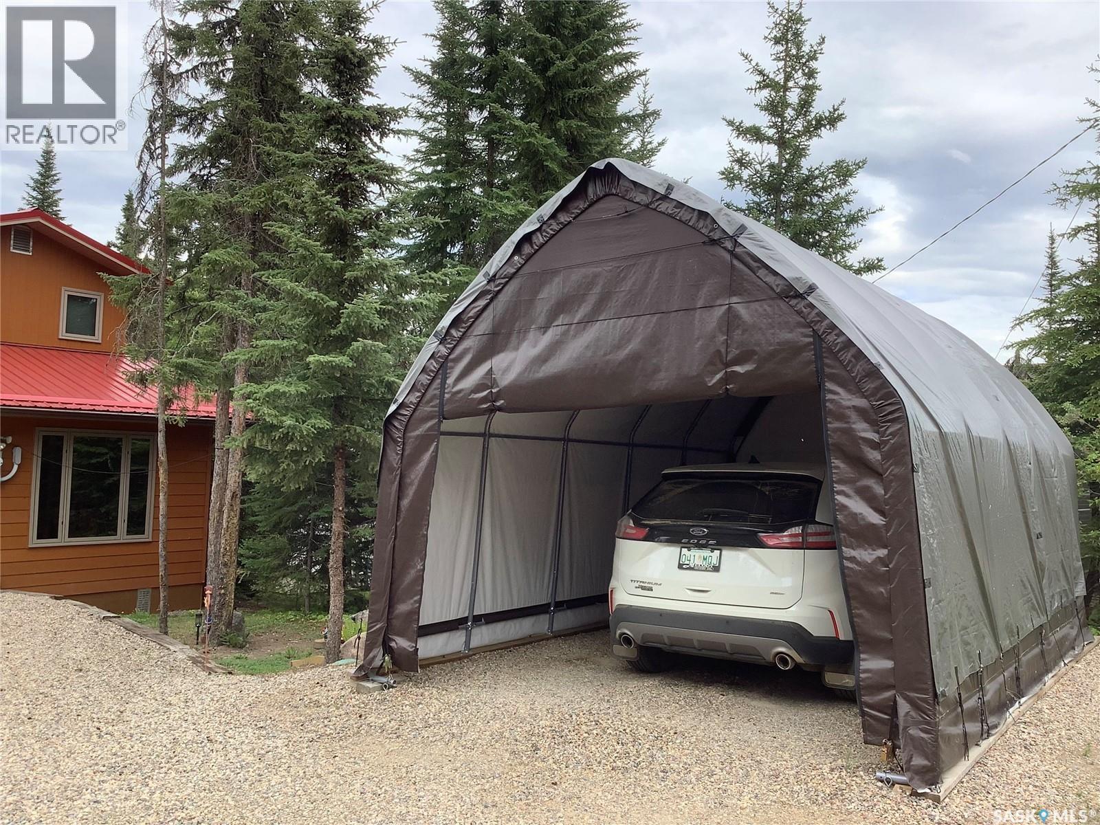 17 Wolf Place, Northern Admin District, SK