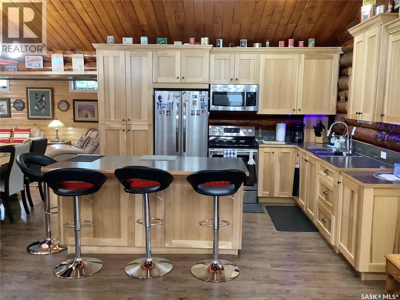 17 Wolf Place, Northern Admin District, SK