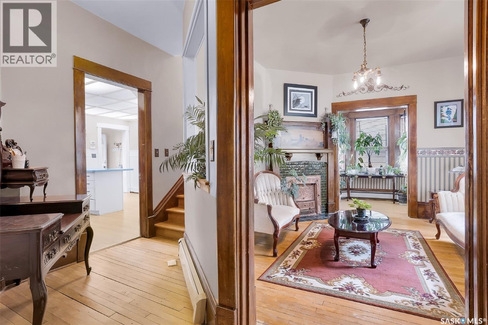 214 29Th Street W, Saskatoon, SK