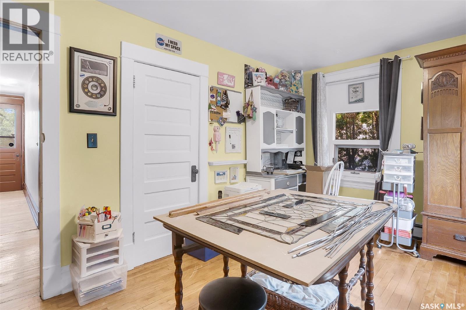 214 29Th Street W, Saskatoon, SK