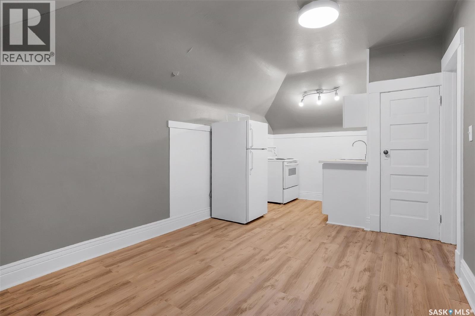 214 29Th Street W, Saskatoon, SK