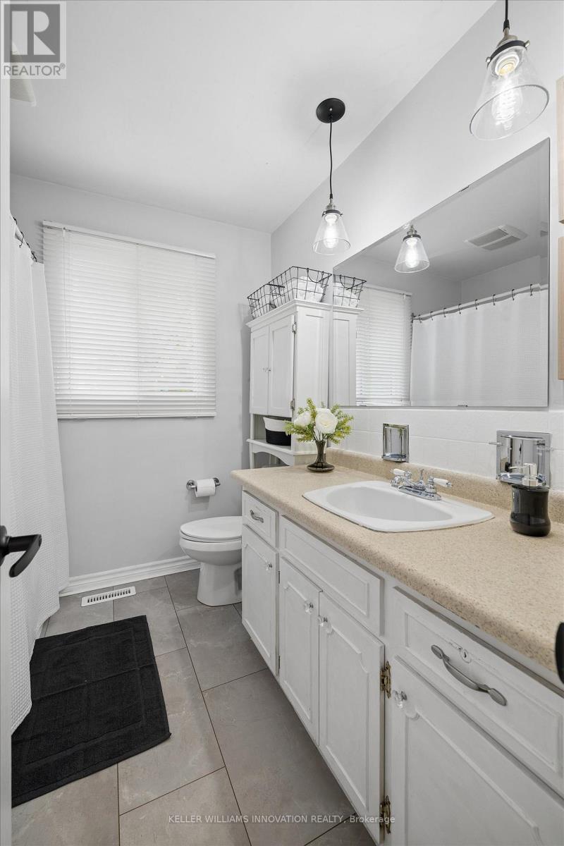 22 Brookside Crescent, Kitchener, ON