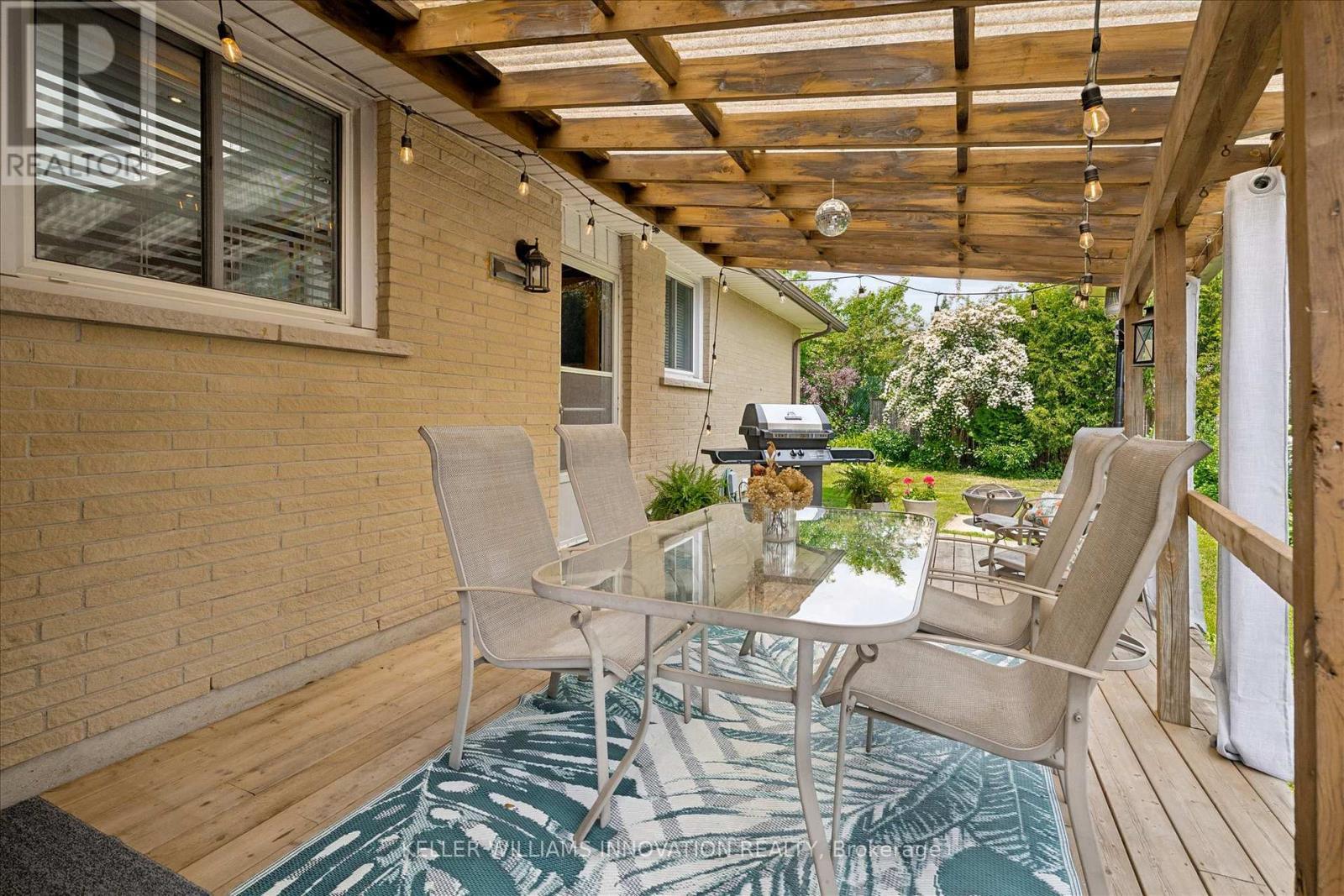 22 Brookside Crescent, Kitchener, ON